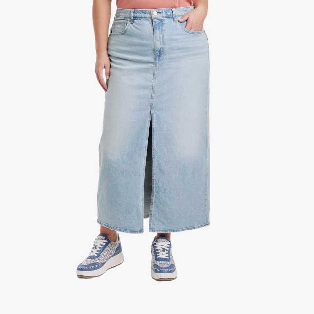 P35‎ NWT Universal Thread Women's Denim Maxi Skirt w/ Front Slit - Size: 30 PLUS